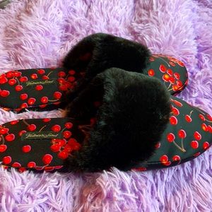 Victoria’s Secret Slippers
